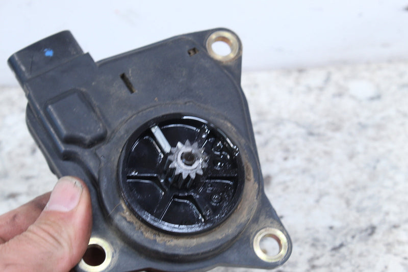 2001 YAMAHA GRIZZLY 600 Four Wheel Drive Servo Motor Actuator 4WV-4616A-00-00 - ATV