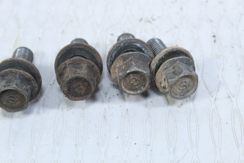 2001 YAMAHA GRIZZLY 600 Front Differential Mounting Bolts Diff