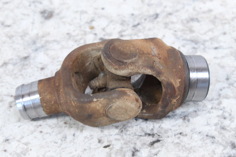 2001 YAMAHA GRIZZLY 600 Front Drive Prop Shaft Yoke U Joint 5GT-46108-00-00 - ATV