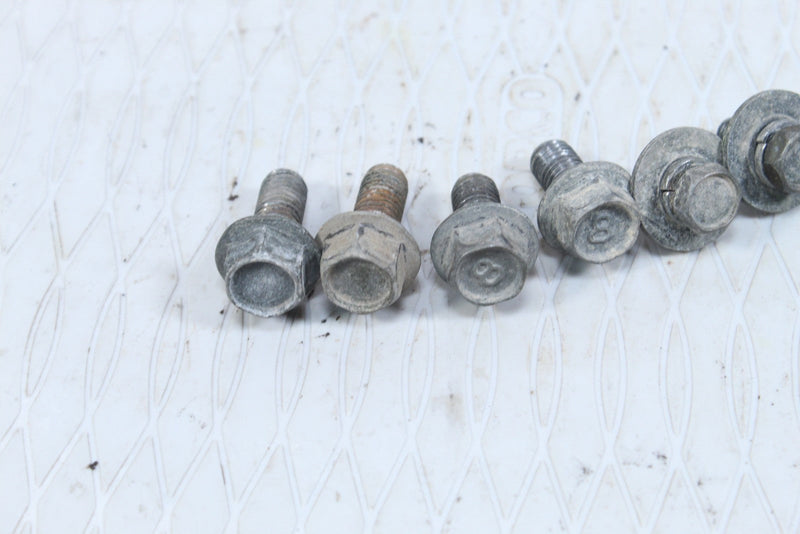 2001 YAMAHA GRIZZLY 600 Front Rack Mounting Bolts 95817-08016-00