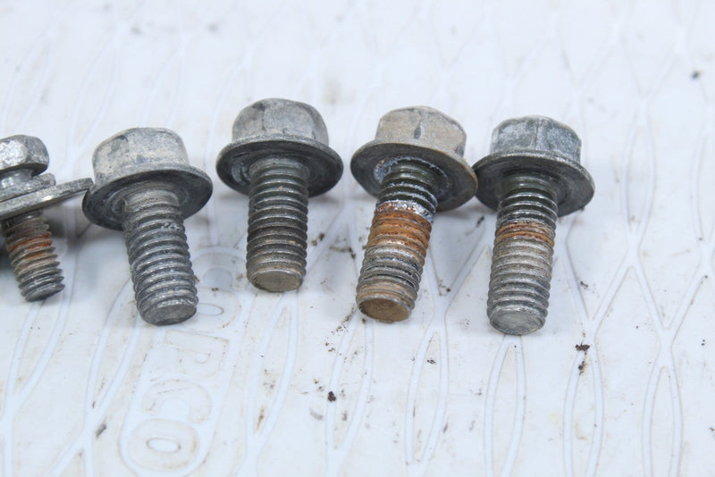 2001 YAMAHA GRIZZLY 600 Front Rack Mounting Bolts 95817-08016-00