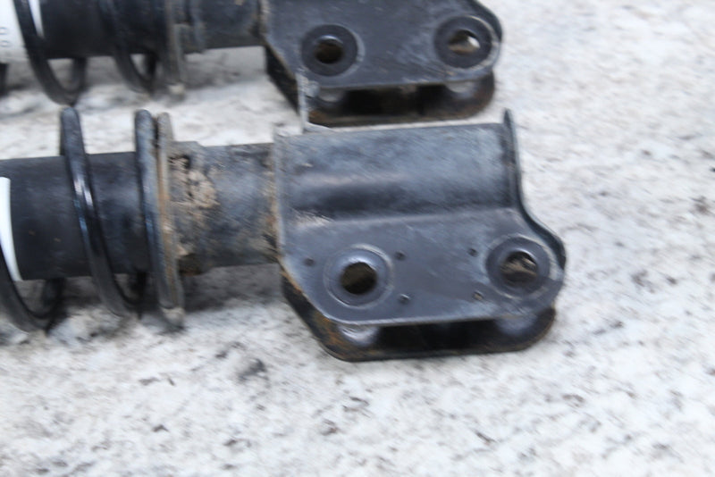 2001 YAMAHA GRIZZLY 600 Front Shocks Absorbers Struts Suspension 4WV-23350-00-00