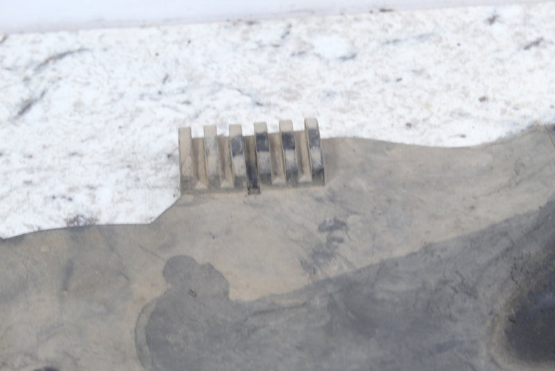 2001 YAMAHA GRIZZLY 600 Gas Tank Damper Plate 5GT-2414H-00-00 - ATV