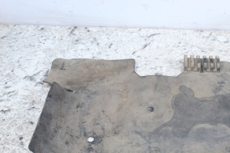 2001 YAMAHA GRIZZLY 600 Gas Tank Damper Plate 5GT-2414H-00-00 - ATV