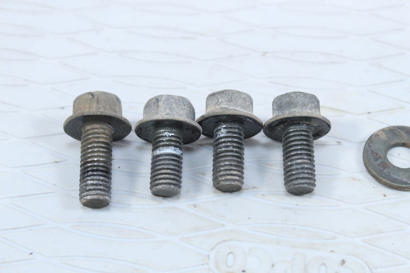 2001 YAMAHA GRIZZLY 600 Rear Grab Handle Mounting Bolts 95817-08016-00