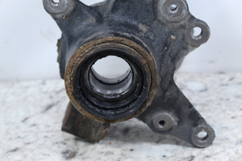 2001 YAMAHA GRIZZLY 600 Right Front Steering Knuckle Spindle 5GT-23502-00-00