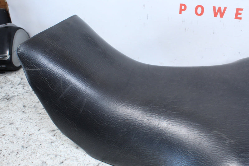 2001 YAMAHA GRIZZLY 600 Seat Saddle 4WV-24710-A0-00