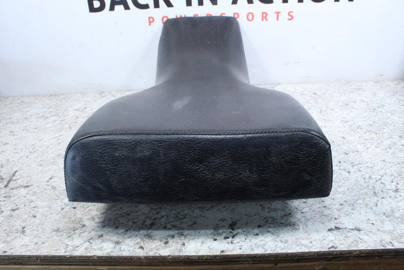 2001 YAMAHA GRIZZLY 600 Seat Saddle 4WV-24710-A0-00