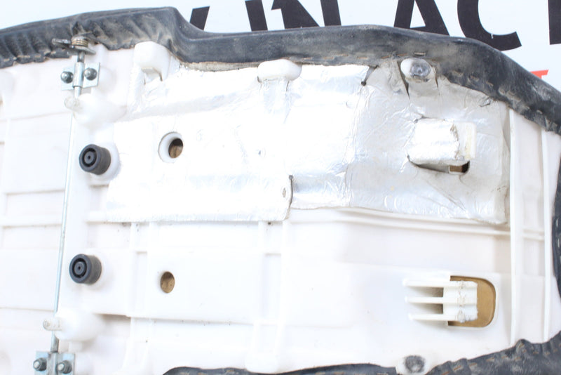 2001 YAMAHA GRIZZLY 600 Seat Saddle 4WV-24710-A0-00