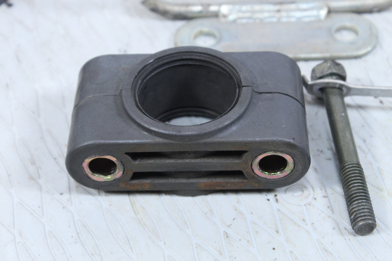 2001 YAMAHA GRIZZLY 600 Steering Post Bushings Clamps 1UY-23812-00-00