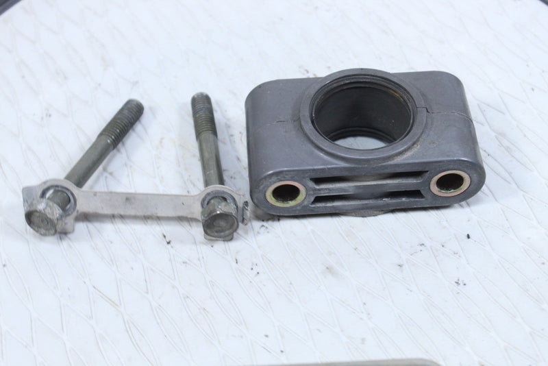 2001 YAMAHA GRIZZLY 600 Steering Post Bushings Clamps 1UY-23812-00-00