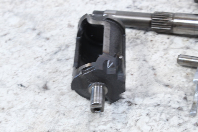 2001 YAMAHA GRIZZLY 600 Transmission Tranny Gears 5GT-17681-00-00 - ATV