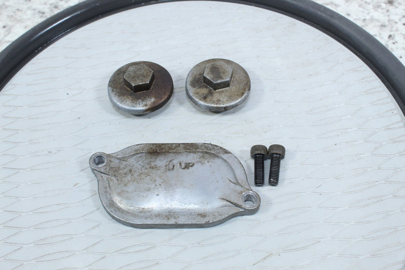 2001 YAMAHA GRIZZLY 600 Valve Tappet Covers Cylinder Head 1L9-11186-00-00