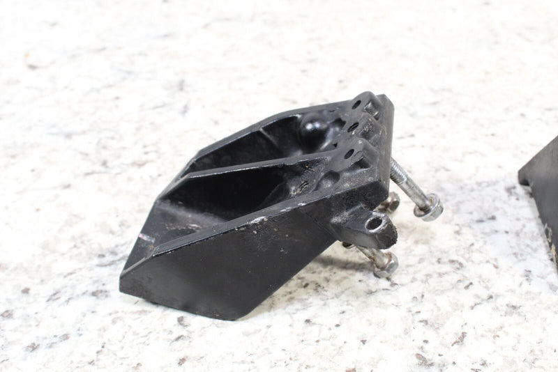 2001 YAMAHA WAVERUNNER GP800R Engine Mounts Motor Supports 66E-21425-10-8P