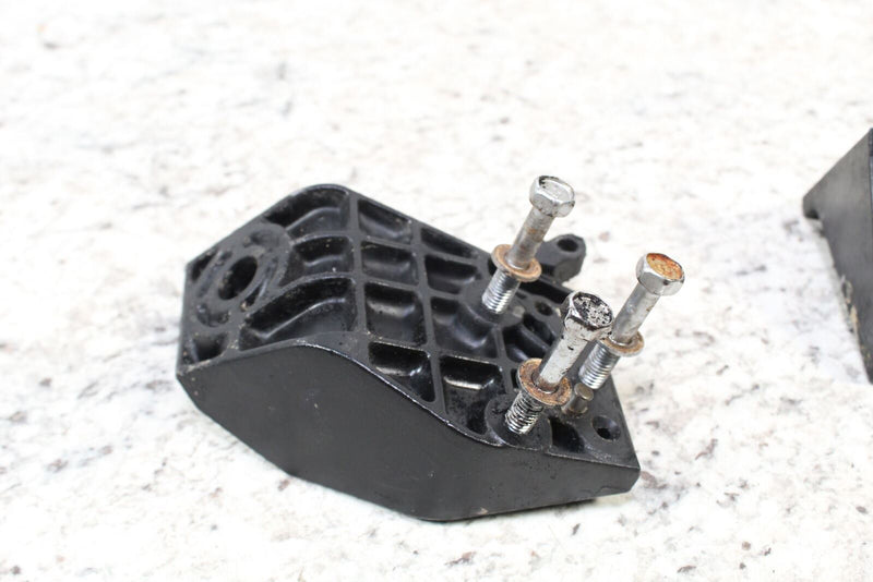 2001 YAMAHA WAVERUNNER GP800R Engine Mounts Motor Supports 66E-21425-10-8P