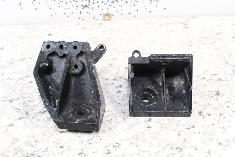 2001 YAMAHA WAVERUNNER GP800R Engine Mounts Motor Supports 66E-21425-10-8P