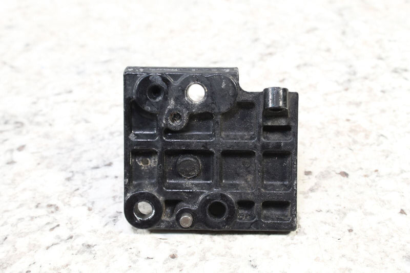 2001 YAMAHA WAVERUNNER GP800R Engine Mounts Motor Supports 66E-21425-10-8P