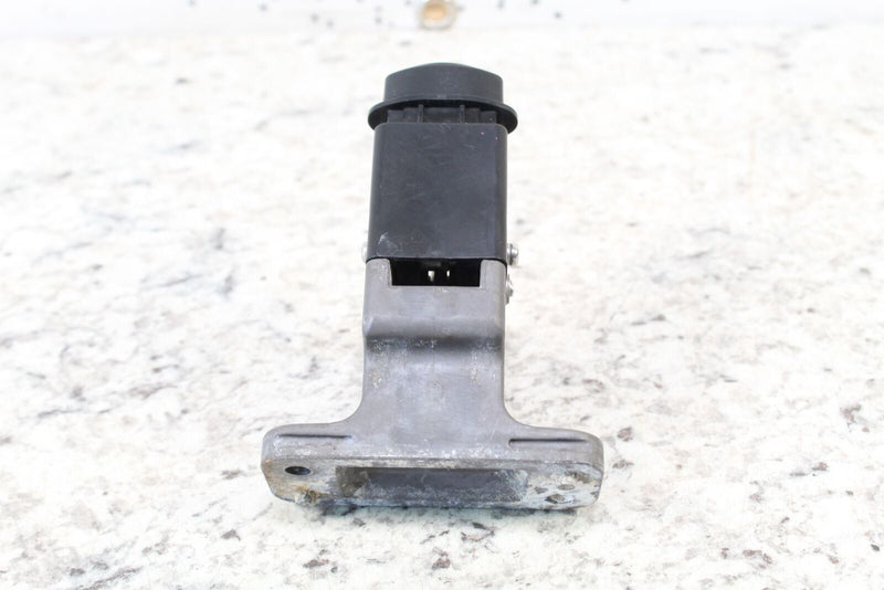 2001 YAMAHA WAVERUNNER GP800R Hood Latch Lever Lid Lock  F0X-6517C-00-00