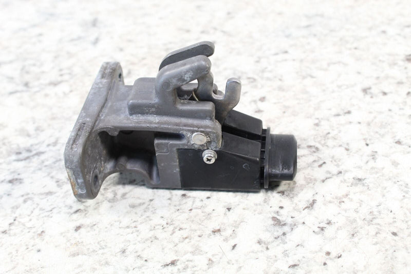2001 YAMAHA WAVERUNNER GP800R Hood Latch Lever Lid Lock  F0X-6517C-00-00