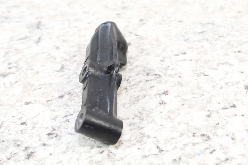 2001 YAMAHA WAVERUNNER GP800R Muffler Bracket Mount  66E-14781-10-94