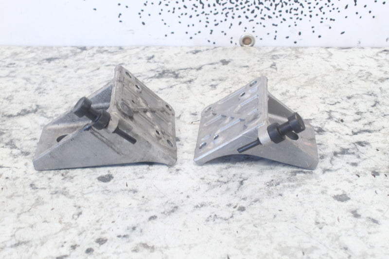 2002 YAMAHA WAVERUNNER XLT 1200 Motor Mount Brackets Supports 68N-21425-00-8P - Watercraft