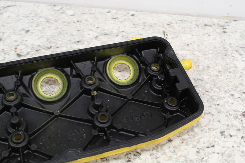 2004 SEA-DOO GTX SUPERCHARGED Cylinder Head Valve Cover Cap 420811581 - Watercraft
