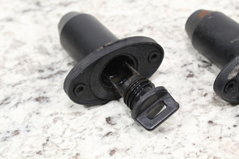 2004 SEA-DOO GTX SUPERCHARGED OEM Drain Plugs Hull Drains 292000897 - Watercraft
