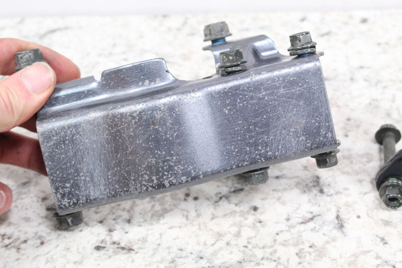 2004 SUZUKI DR200SE DR200 Engine Mounts Motor Brackets 41992-44AA1-YU8 41991-42A - Motorcycle