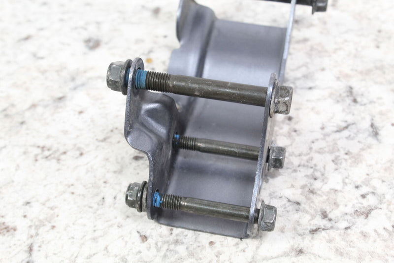 2004 SUZUKI DR200SE DR200 Engine Mounts Motor Brackets 41992-44AA1-YU8 41991-42A - Motorcycle