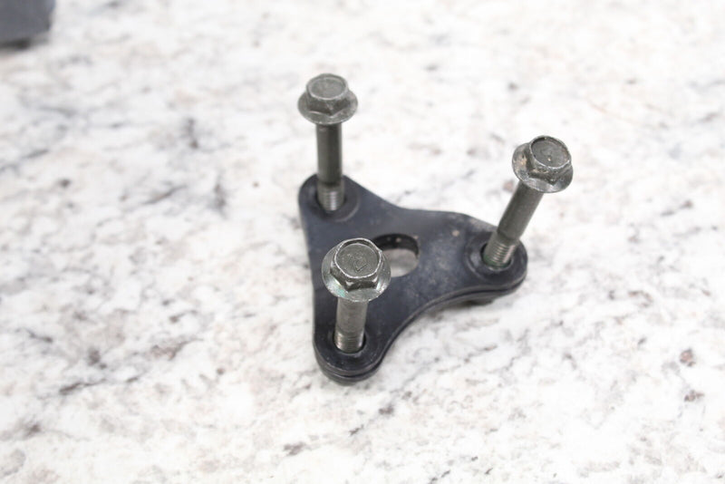2004 SUZUKI DR200SE DR200 Engine Mounts Motor Brackets 41992-44AA1-YU8 41991-42A - Motorcycle