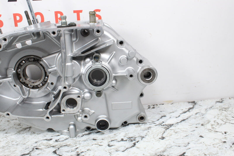 2004 SUZUKI DR200SE DR200 Main Cases Crank Crankcases 11300-42A50 - Motorcycle
