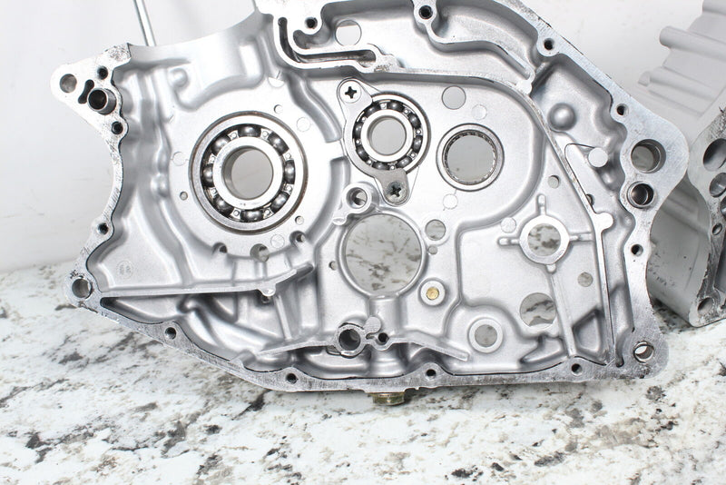 2004 SUZUKI DR200SE DR200 Main Cases Crank Crankcases 11300-42A50 - Motorcycle