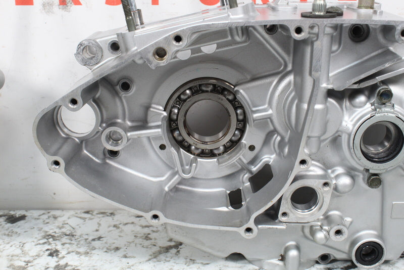 2004 SUZUKI DR200SE DR200 Main Cases Crank Crankcases 11300-42A50 - Motorcycle