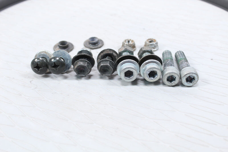 2004 SUZUKI DR200SE DR200 Rear Fender and Rack Bolts 09106-08120 09106-08105 - Motorcycle