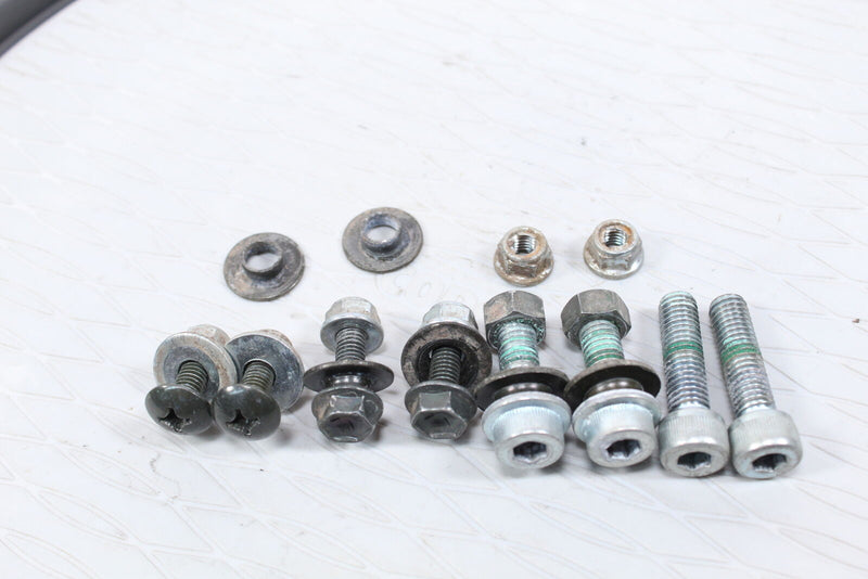 2004 SUZUKI DR200SE DR200 Rear Fender and Rack Bolts 09106-08120 09106-08105 - Motorcycle