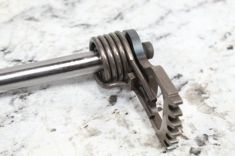 2004 SUZUKI DR200SE DR200 Shift Shaft Axle 25510-05201 - Motorcycle