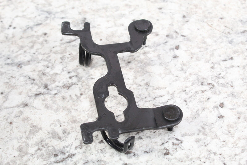 2004 SUZUKI DR200SE DR200 Speedometer Mount Bracket 34950-44A00 - Motorcycle