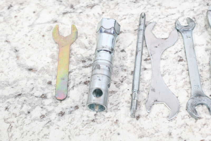 2004 SUZUKI DR200SE DR200 Tool Kit 09800-21022 - Motorcycle