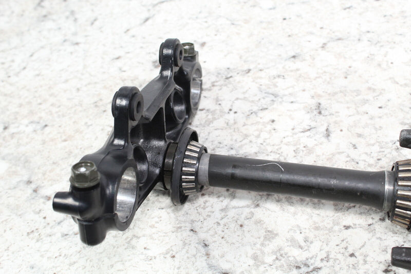 2004 SUZUKI DR200SE DR200 Triple Trees Steering Stem Bridge 51410-42AB0 - Motorcycle
