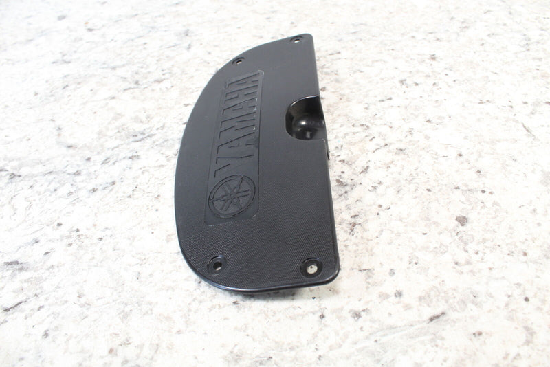 2004 YAMAHA WAVERUNNER FX CRUISER HO Center Cover Gauge Access F1B-U555B-00-00 - Watercraft