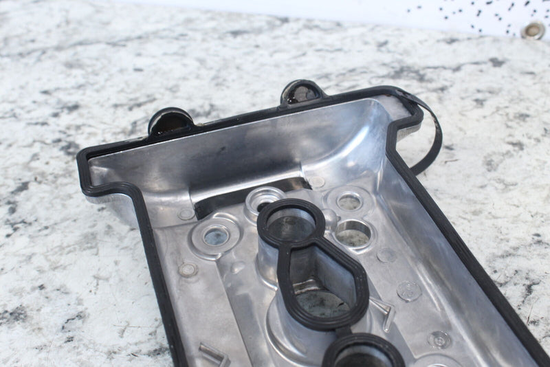 2004 YAMAHA WAVERUNNER FX CRUISER HO Cylinder Head Valve Cover 6B6-11191-00-94 - Watercraft