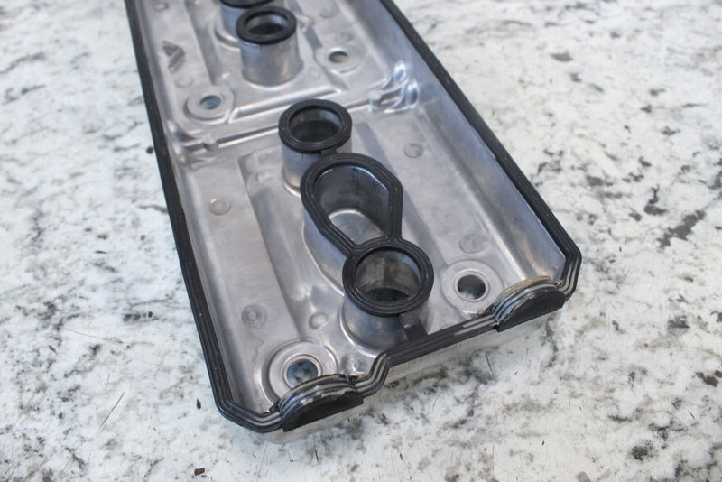 2004 YAMAHA WAVERUNNER FX CRUISER HO Cylinder Head Valve Cover 6B6-11191-00-94 - Watercraft