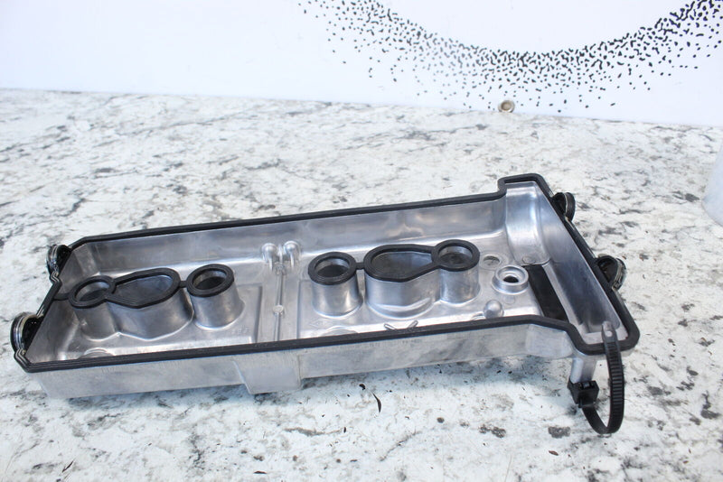 2004 YAMAHA WAVERUNNER FX CRUISER HO Cylinder Head Valve Cover 6B6-11191-00-94 - Watercraft