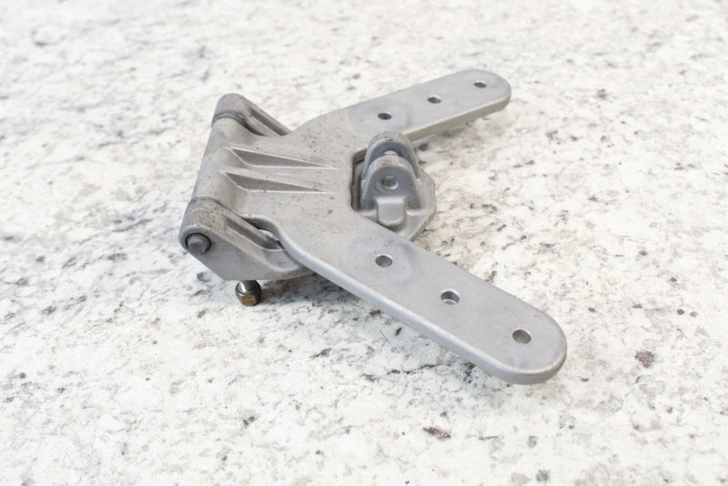 2004 YAMAHA WAVERUNNER FX CRUISER HO Hood Storage Hinge F1B-6517D-00-00 - Watercraft