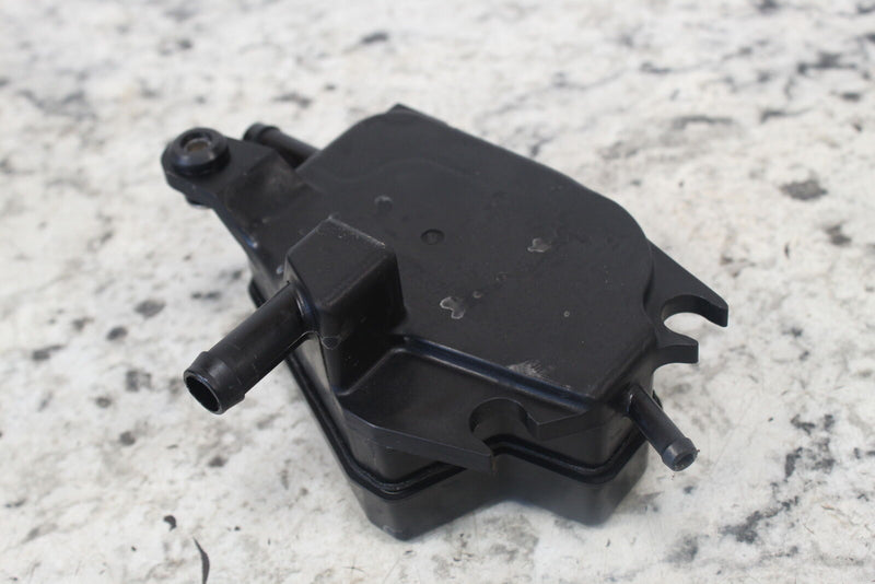 2004 YAMAHA WAVERUNNER FX CRUISER HO Oil Seperator Tank 60E-11164-00-00 - Watercraft