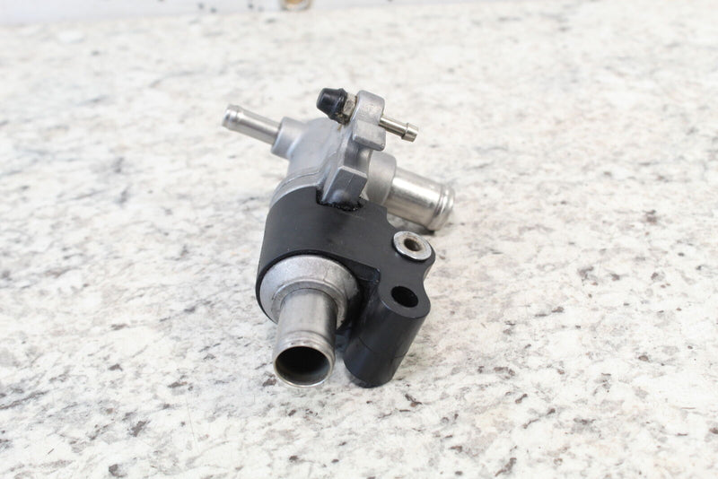 2004 YAMAHA WAVERUNNER FX CRUISER HO Thermostat and Housing 60E-12411-00-00 - Watercraft