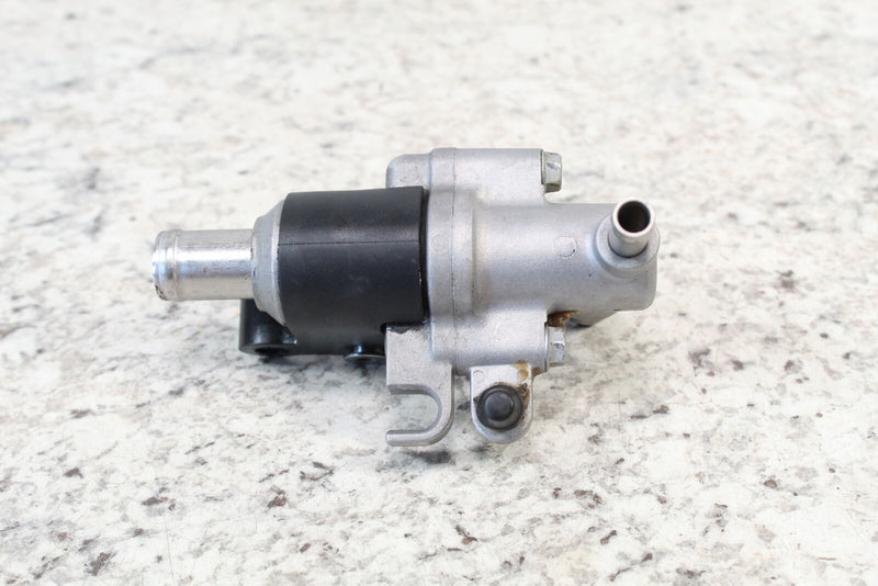 2004 YAMAHA WAVERUNNER FX CRUISER HO Thermostat and Housing 60E-12411-00-00 - Watercraft