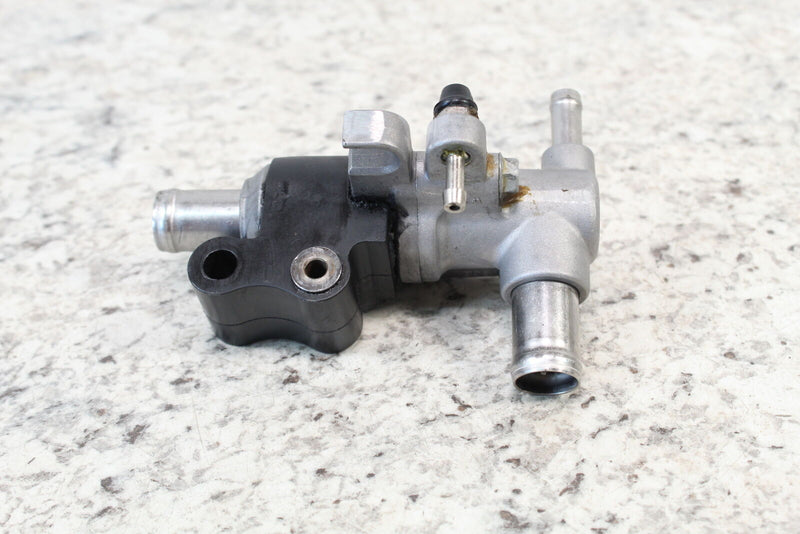 2004 YAMAHA WAVERUNNER FX CRUISER HO Thermostat and Housing 60E-12411-00-00 - Watercraft