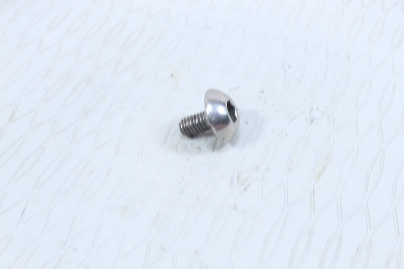 2005 HARLEY-DAVIDSON ROAD KING CLASSIC FLHRCI Air Filter Cover Bolt 29269-83A - Motorcycle