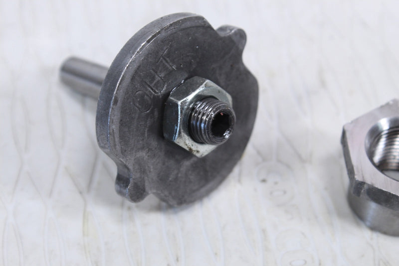 2005 HARLEY-DAVIDSON ROAD KING CLASSIC FLHRCI Clutch Nut & Adjuster 37496-90A